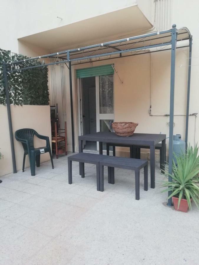 קליארי La Terrazza Apartment מראה חיצוני תמונה